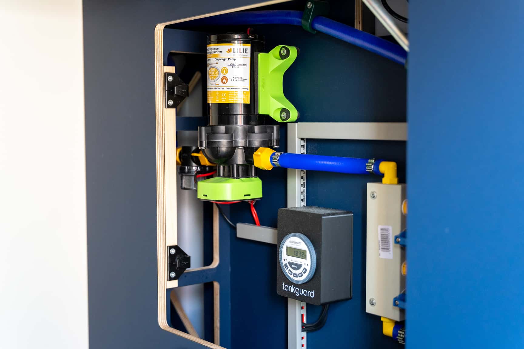 Water system installation in the Sprinter L3H2 conversion